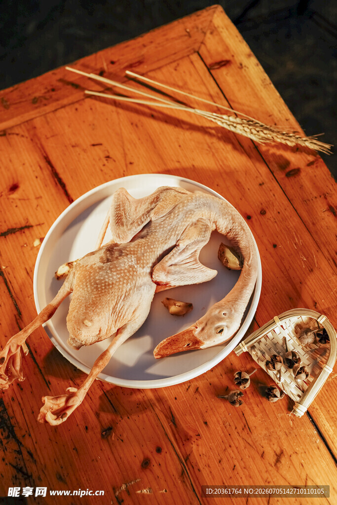 盘中禽肉