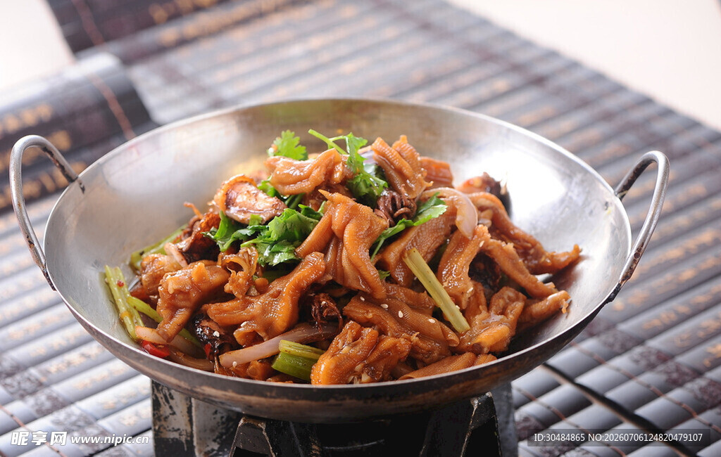 干锅去骨鸭掌