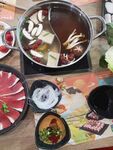 丰盛火锅美食聚餐场景