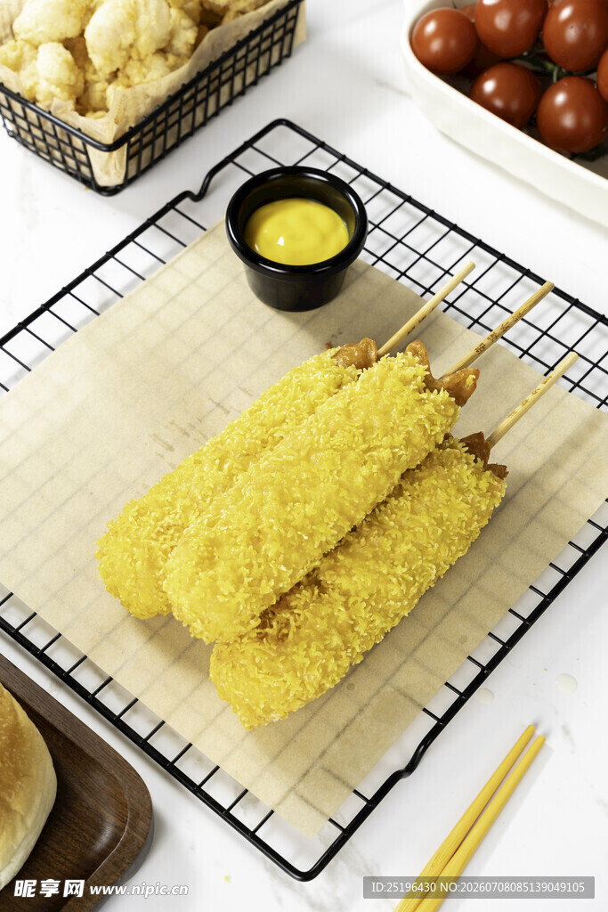 香酥炸物串美味诱人