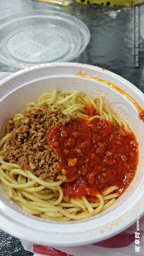 肉酱意面美味诱人