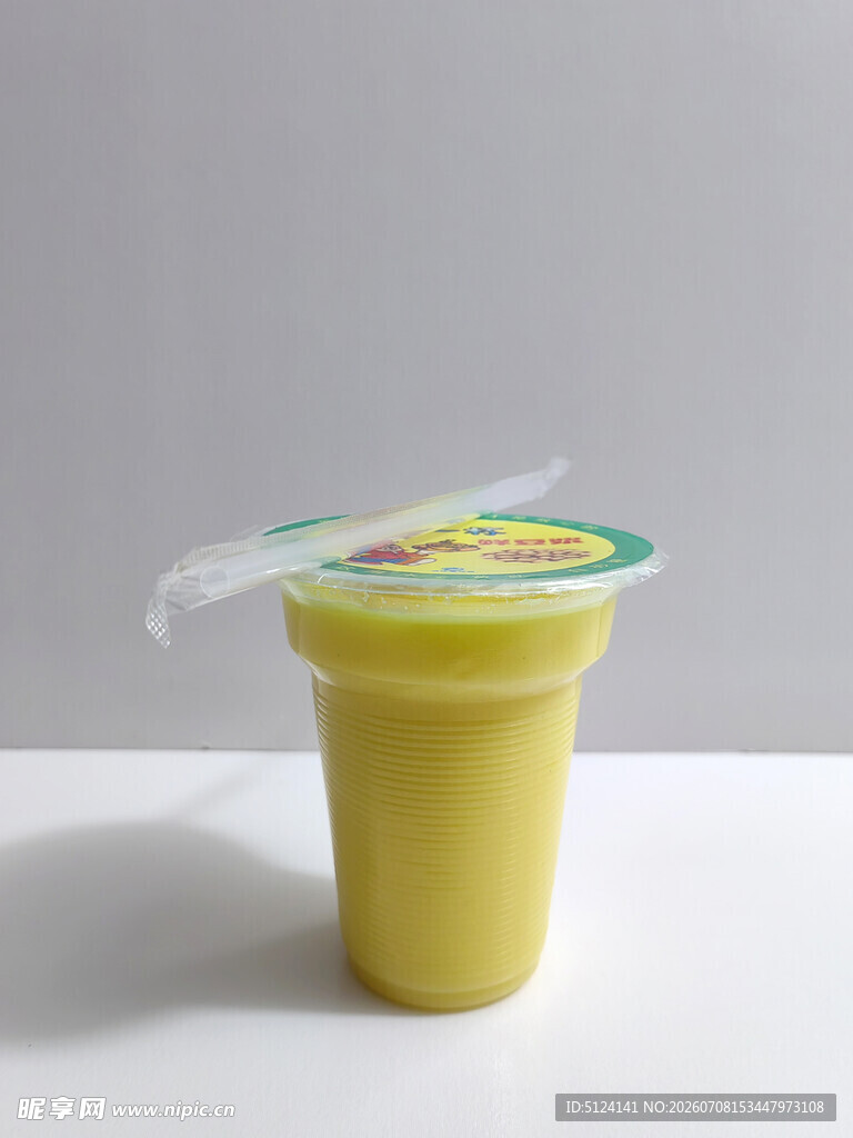 一杯玉米汁