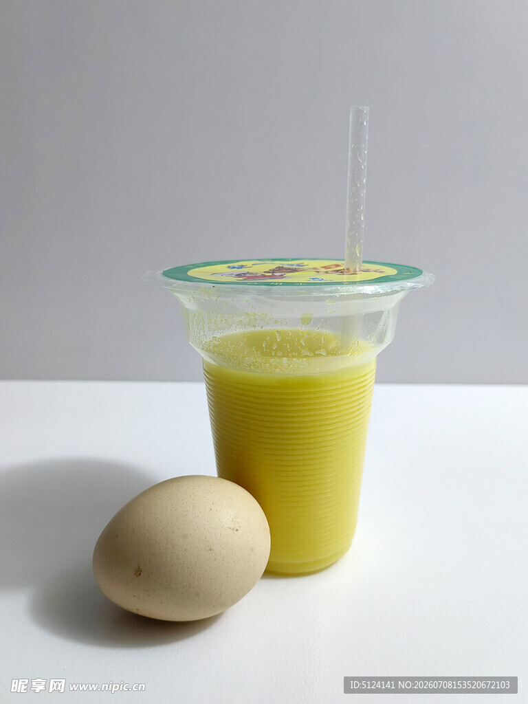 鸡蛋与玉米汁