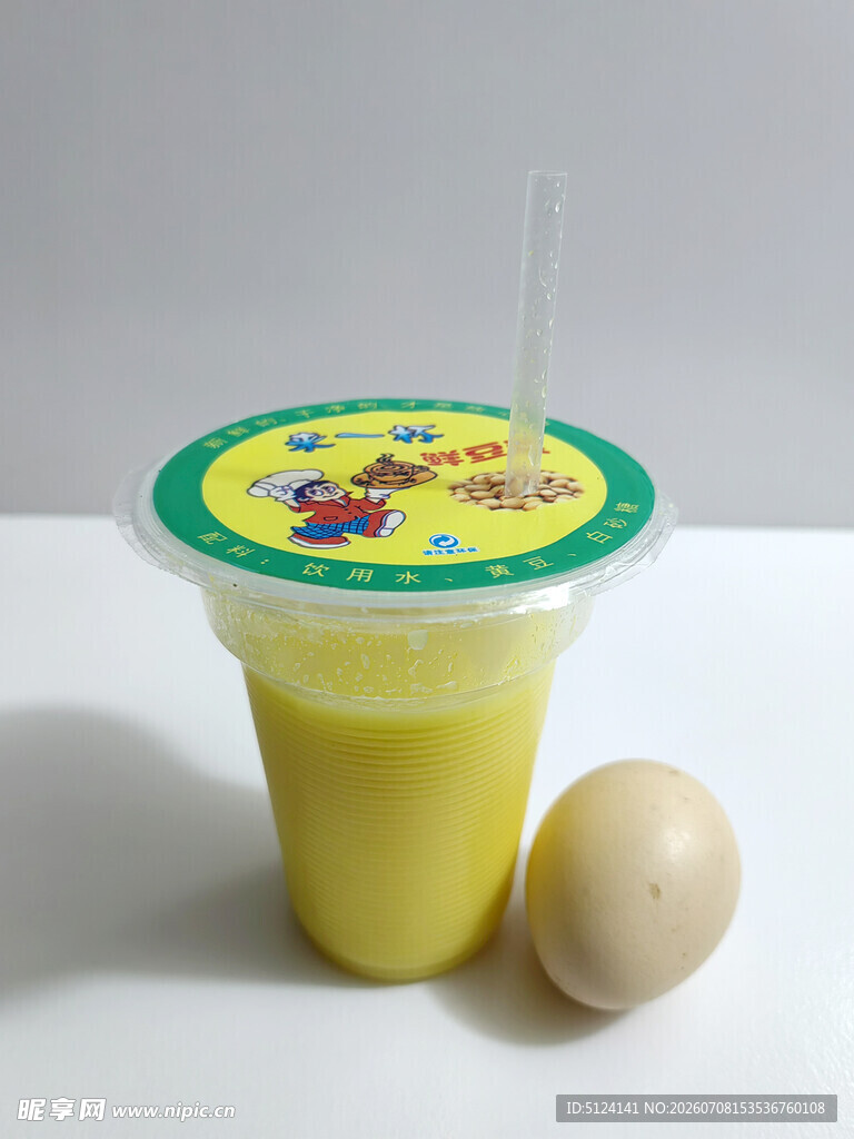 玉米汁配鸡蛋特写