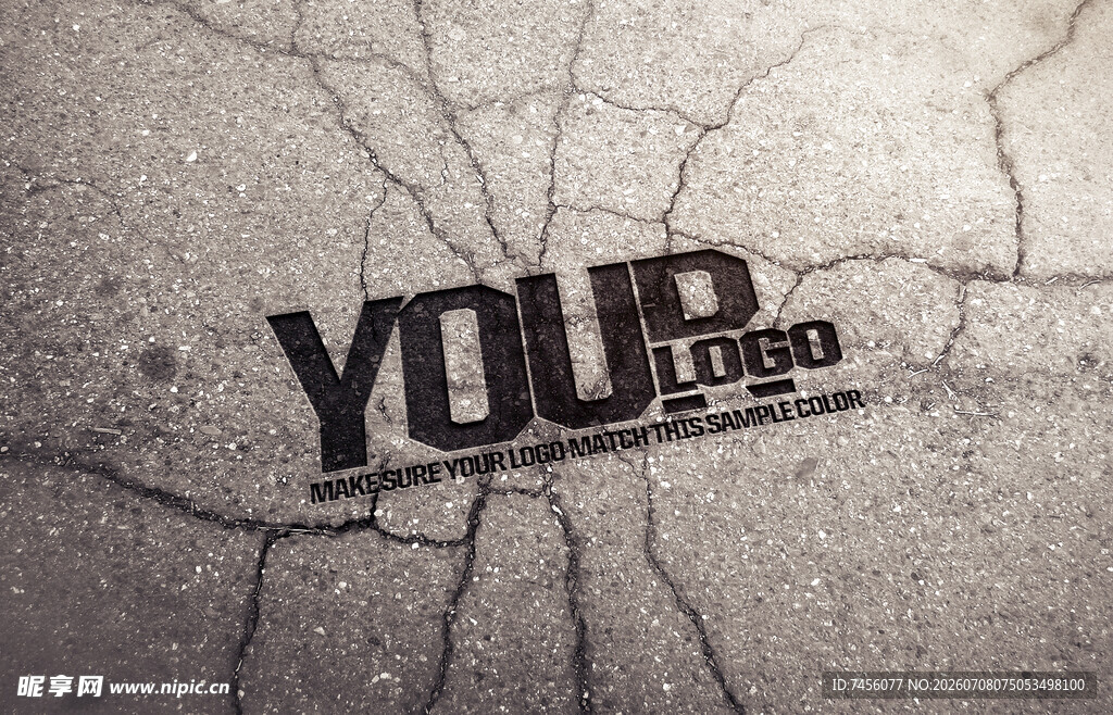 裂纹背景上的YOUR logo