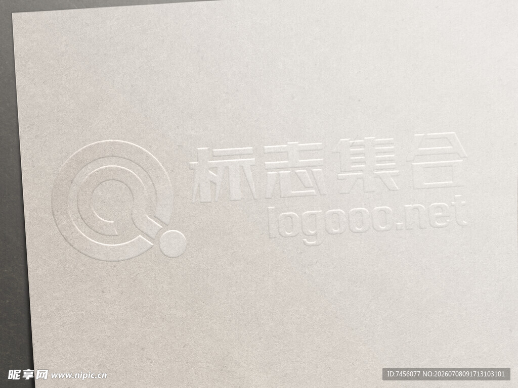 白色瓷砖表面展示