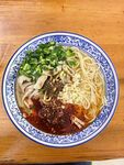 传统美味牛杂面