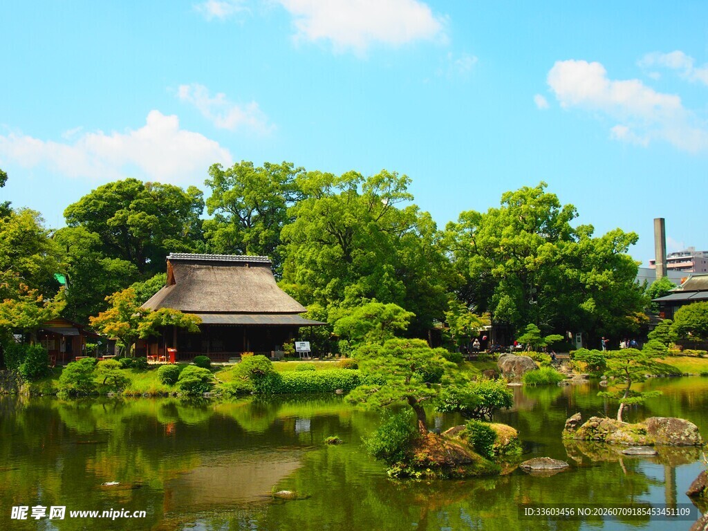 日式园林湖畔景致