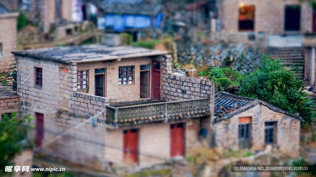 古朴山村房屋景观