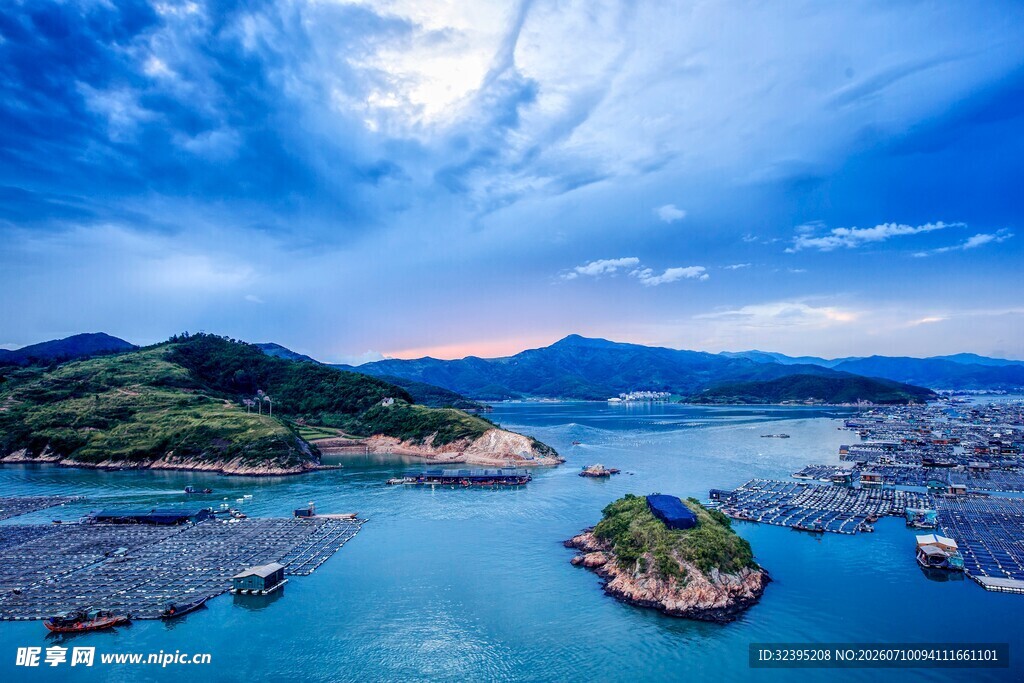 海滨港湾美景