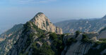 巍峨华山奇峰景色壮丽