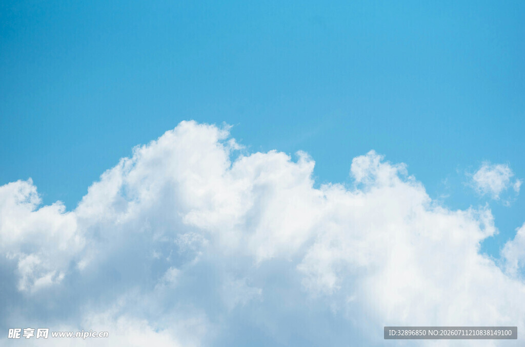 蓝天白云美景