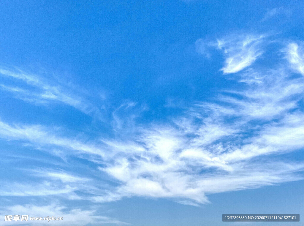 蓝天白云美景