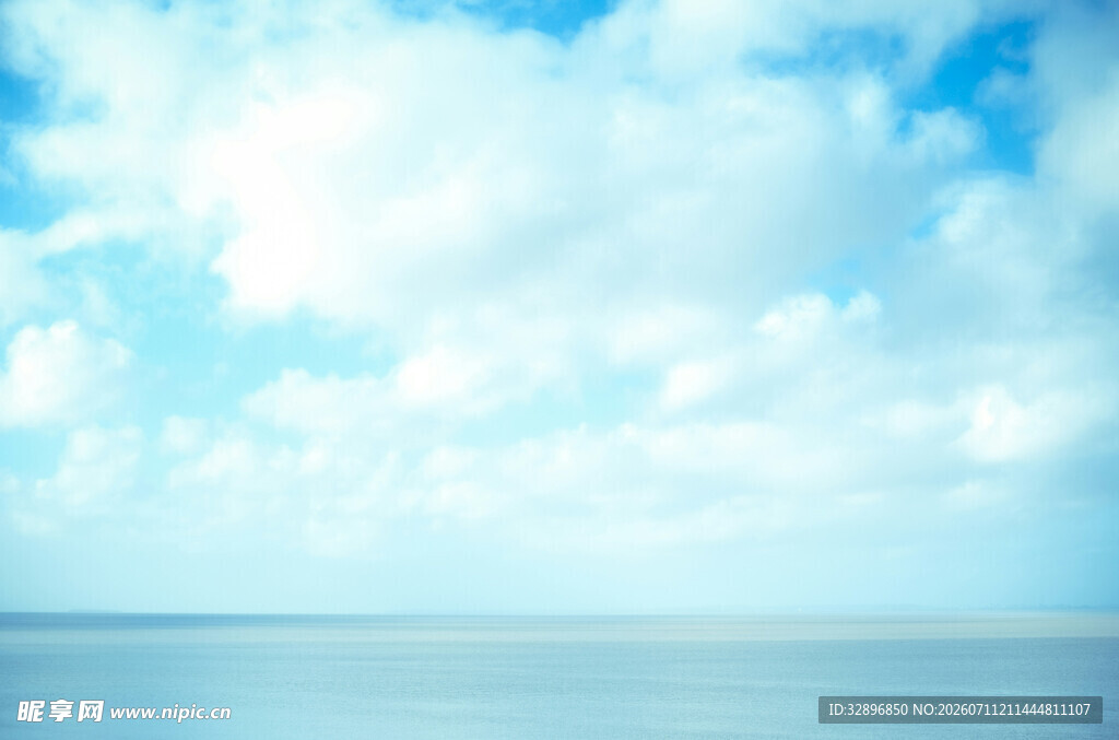 蓝天碧海