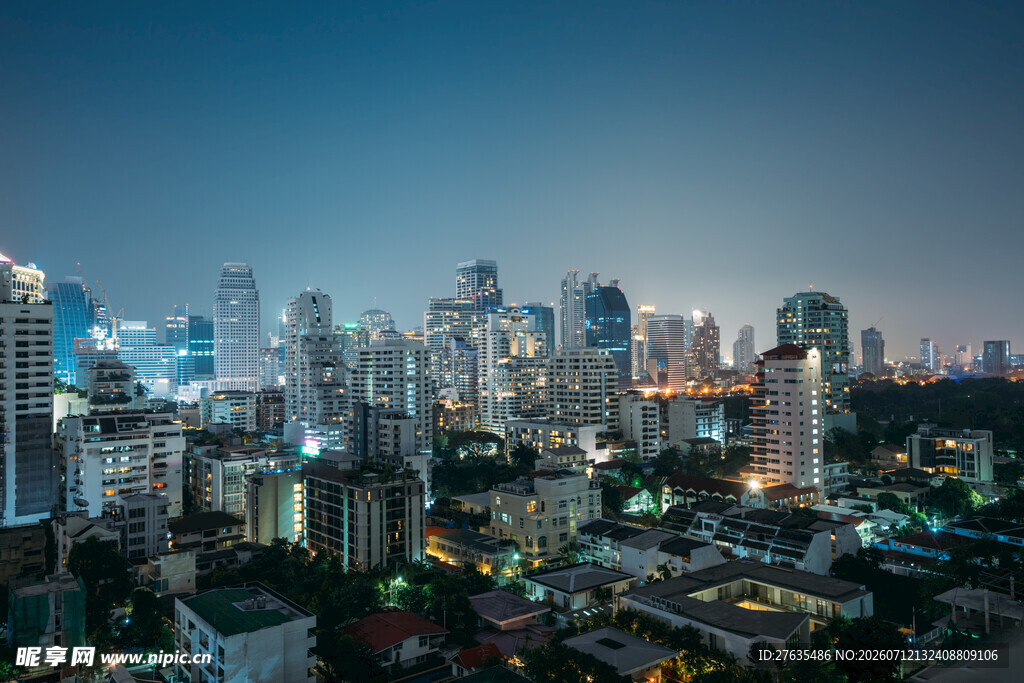 都市璀璨夜景俯瞰图