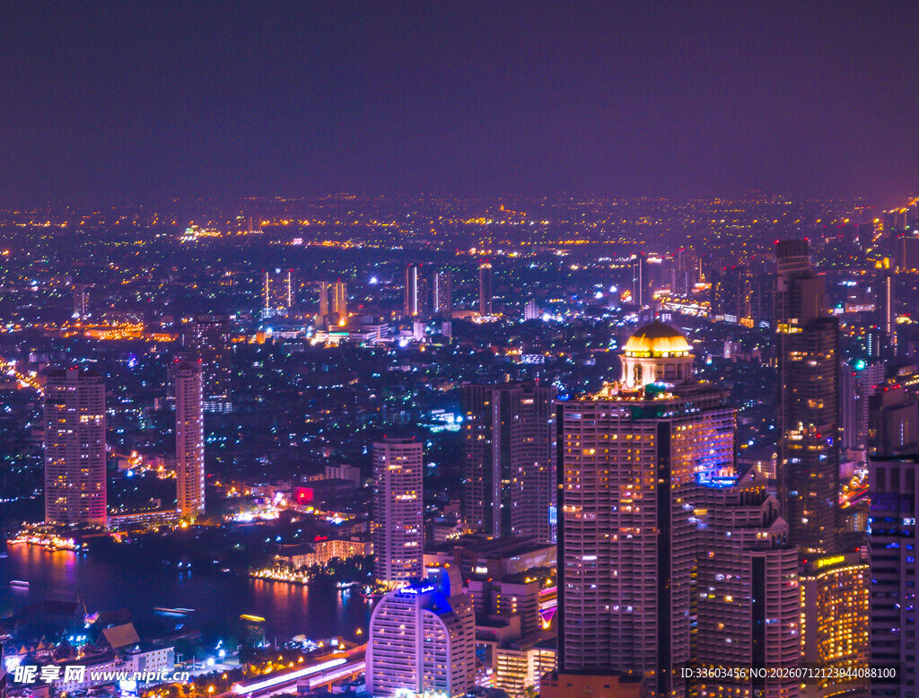 繁华都市夜景俯瞰