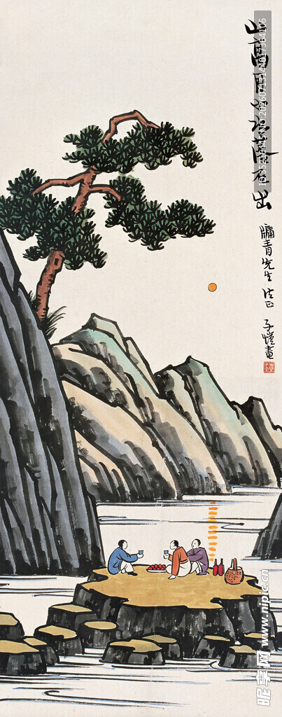 山水间的悠然泛舟图景