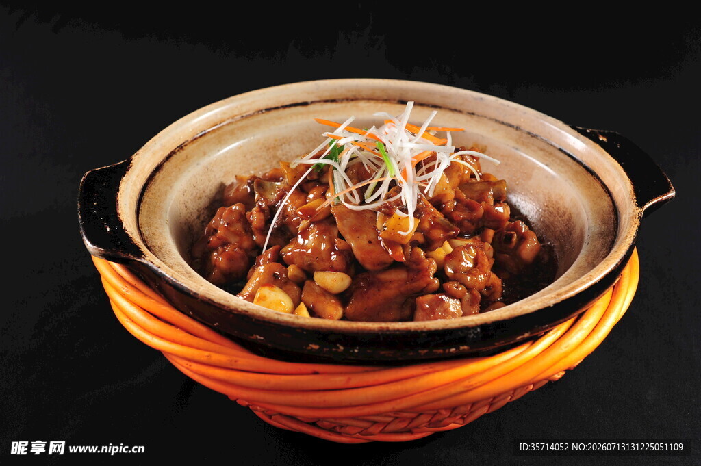 砂锅美味肉煲