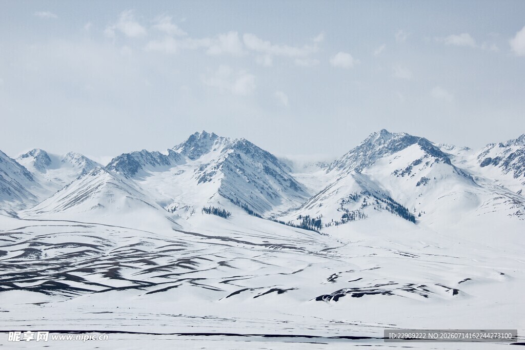 雪山壮丽风光
