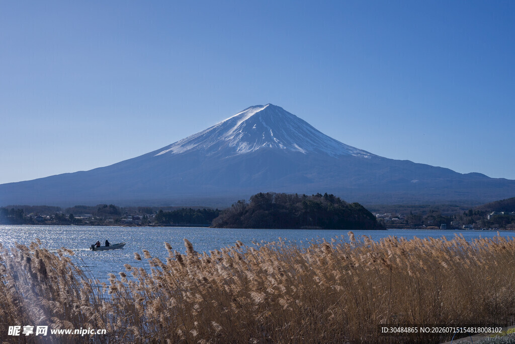 富士山湖畔美景