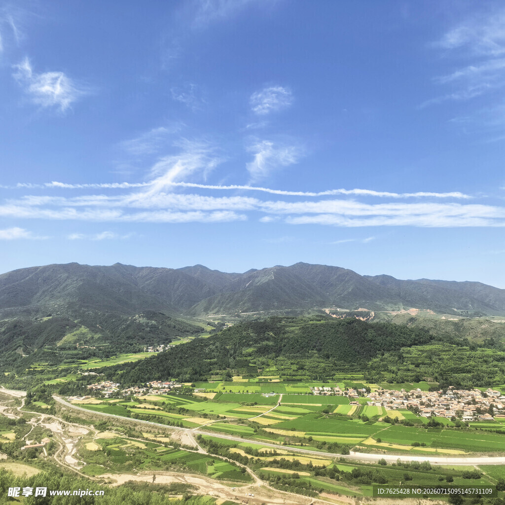 山间绿野风光美景