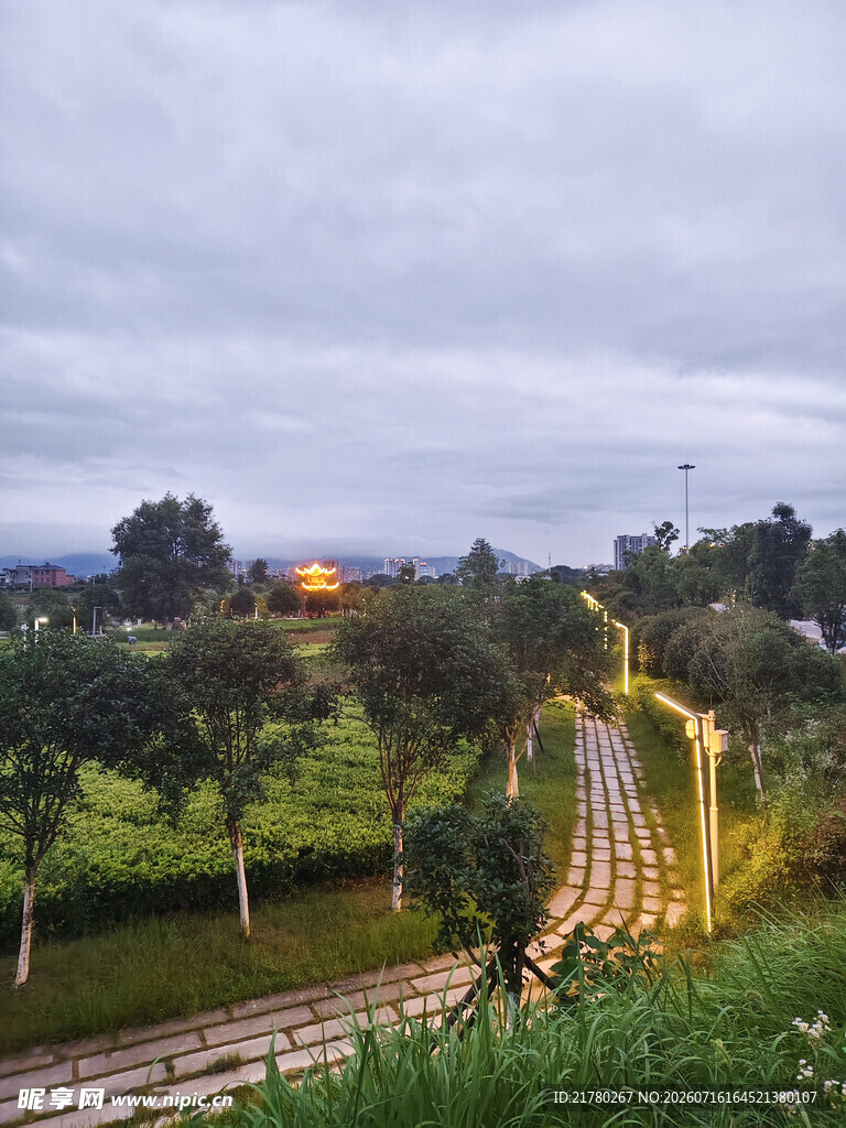 公园夜景