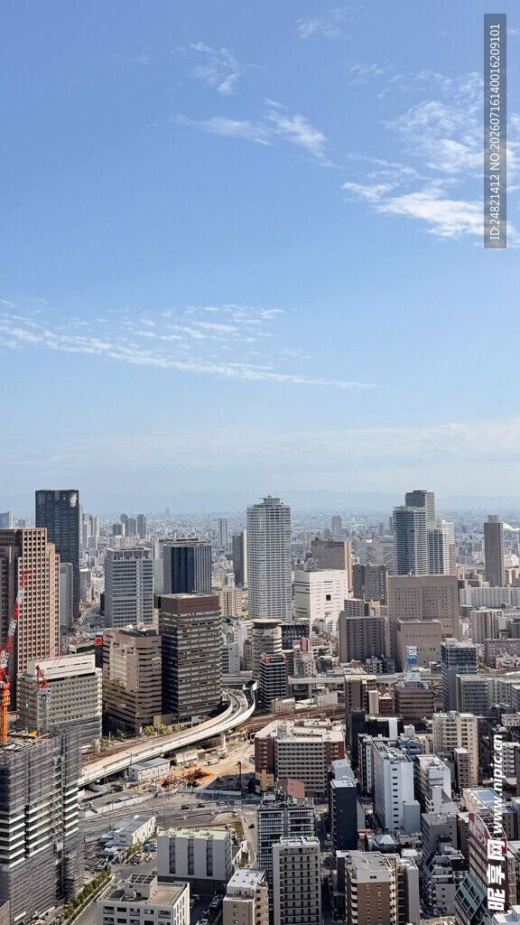 俯瞰繁华都市天际线