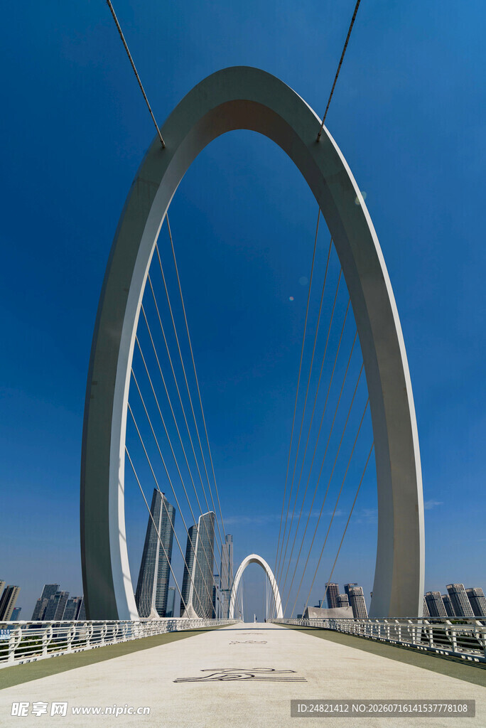 现代弧形建筑景观