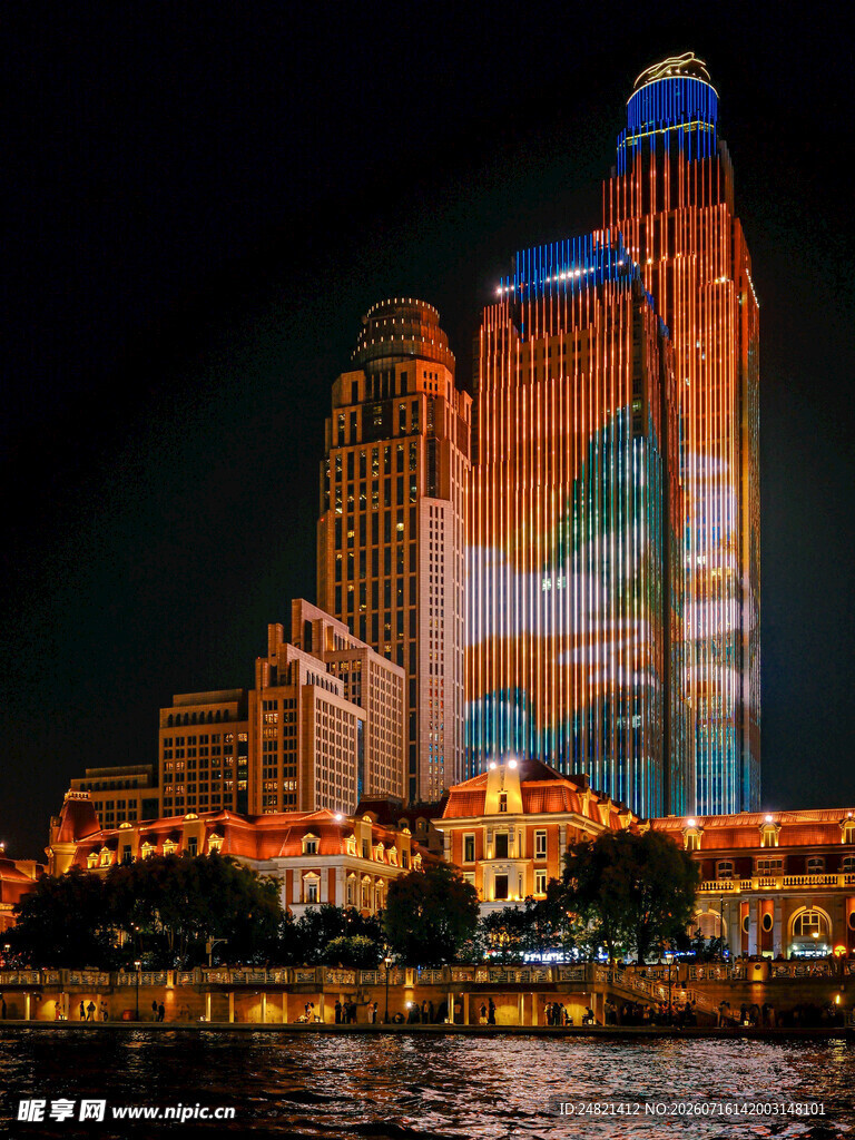 城市夜景灯光秀璀璨夺目