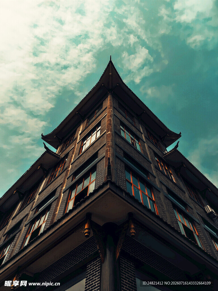 中式古建筑屋顶仰视视角
