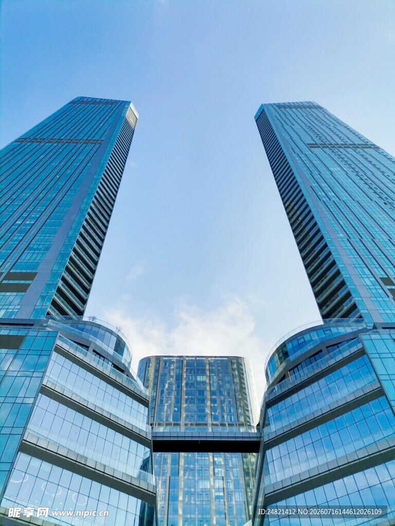 现代摩天大楼建筑群