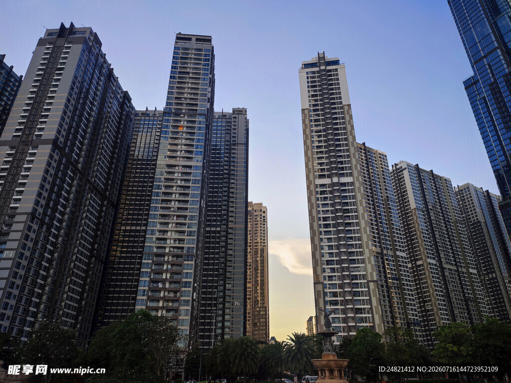 城市高楼林立景观