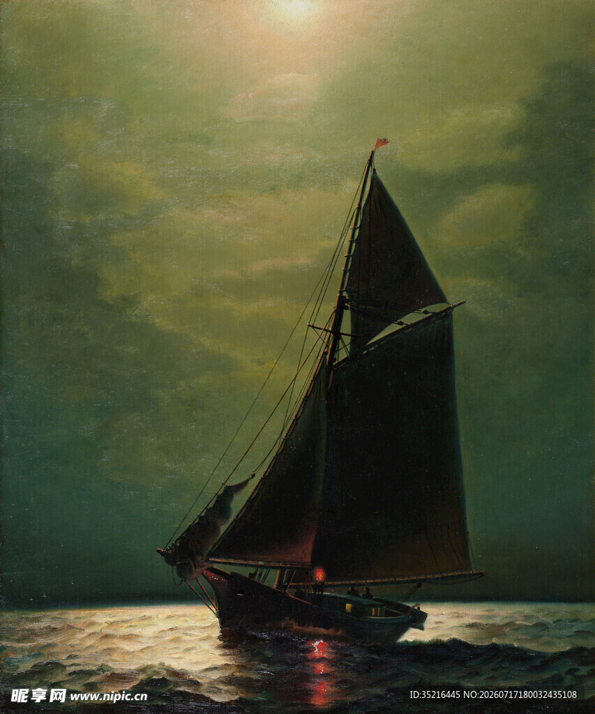 海上帆船在夕阳下航行