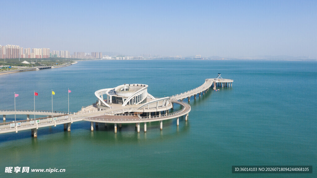 海滨码头风光