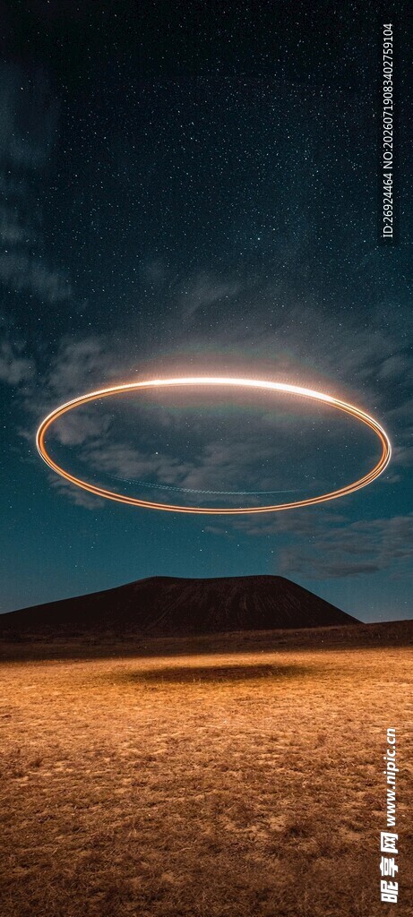 夜空中的神秘环形光晕