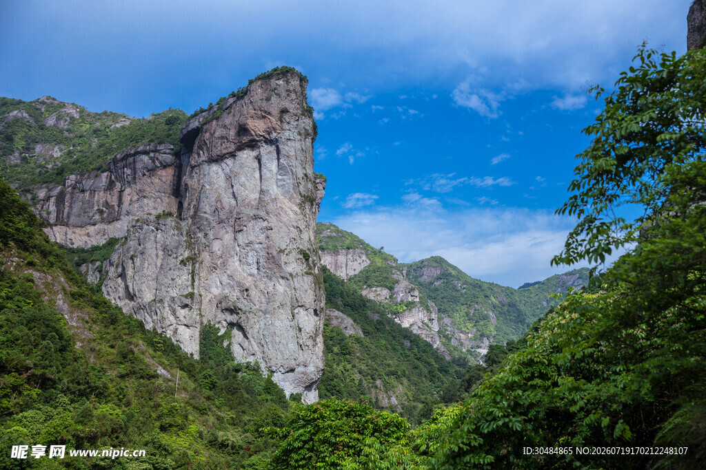 雁荡山壮丽山景