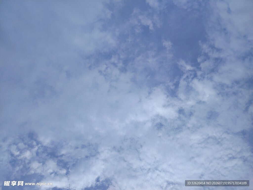 蓝天白云美景