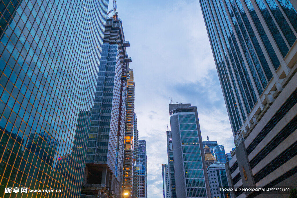都市高楼林立的繁华景象