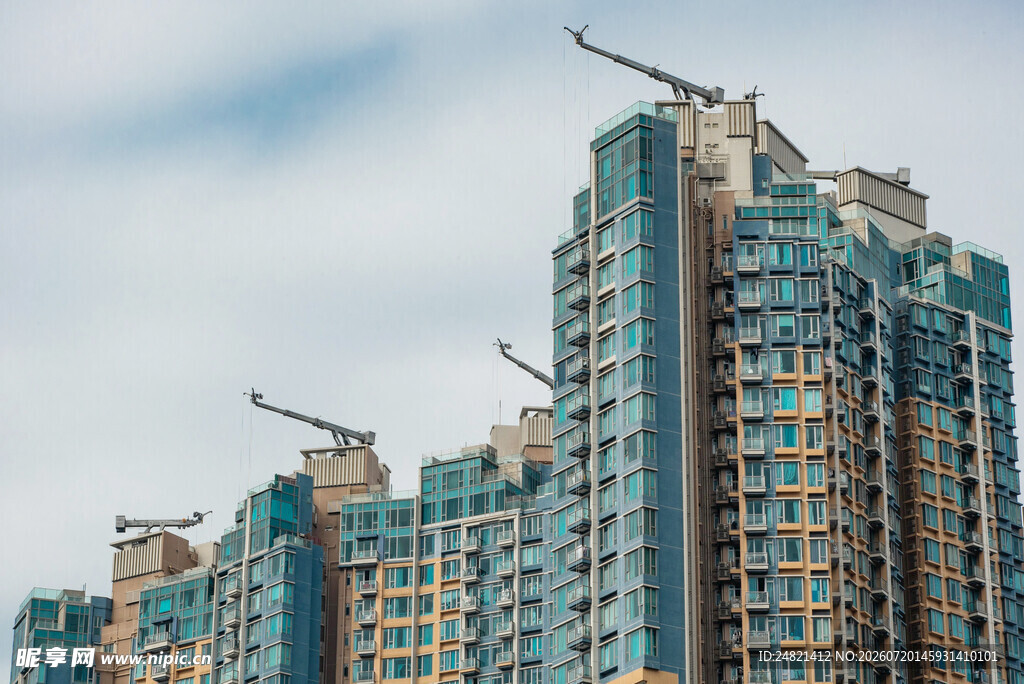 高楼林立的现代城市景观