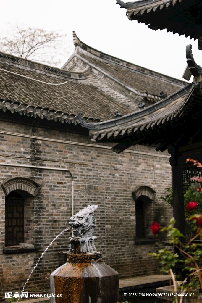 古建庭院中的雅致景致