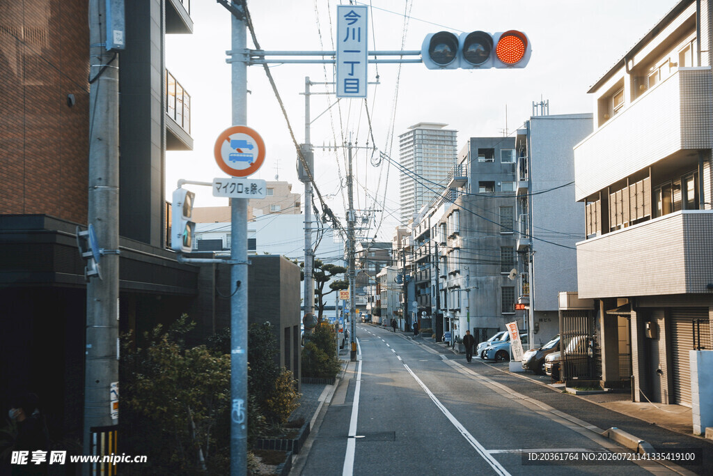 日本城市街道交通景象