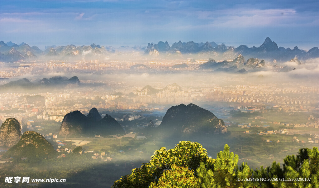 山间云海美景
