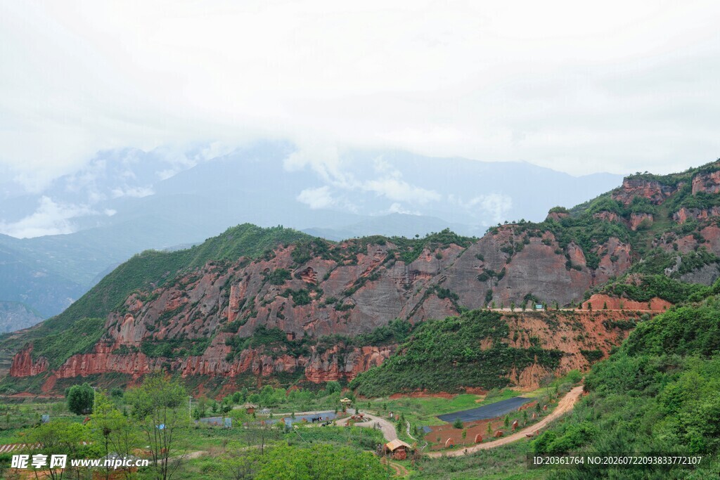 壮丽多彩的山间美景