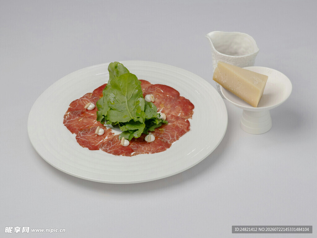 意式牛肉薄片配蔬菜