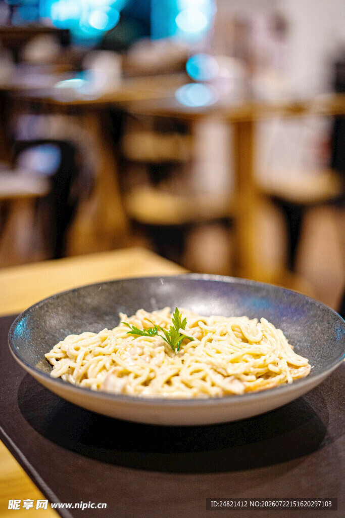 餐厅中的美味意面