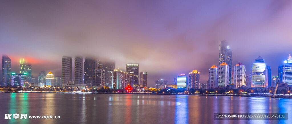 城市河畔绚丽夜景