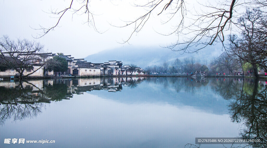 水墨江南水乡静谧湖景