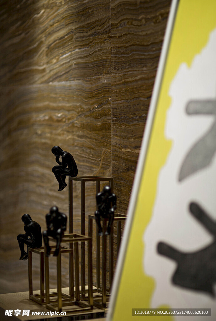 创意雕塑展示独特艺术造型
