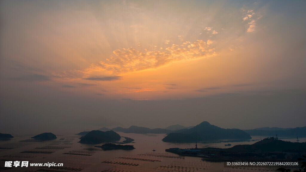 海上日落美景如画