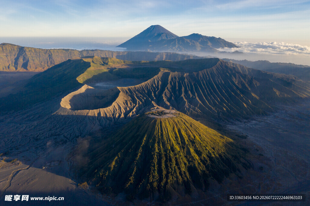 婆罗摩火山壮丽景观